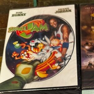 Space Jam DVD with Bugs Bunny and Michael Jordan